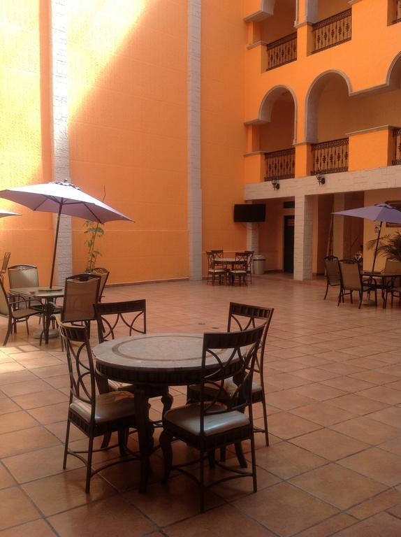 Hotel Genoves San Juan de los Lagos Exteriör bild